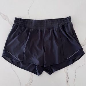 Lululemon high rise 4” black hotty hot shorts